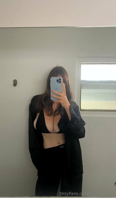 sasha araki star hd img