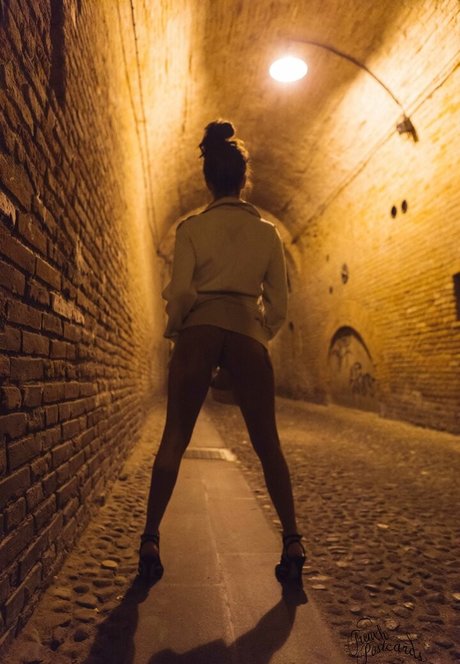 Sara Noli star pretty photos