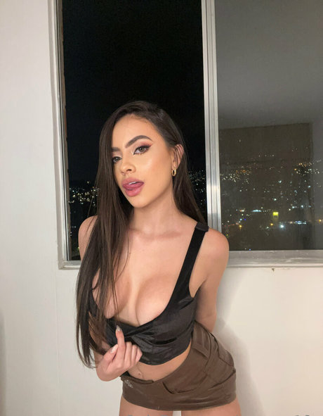 susana19y porn model photo