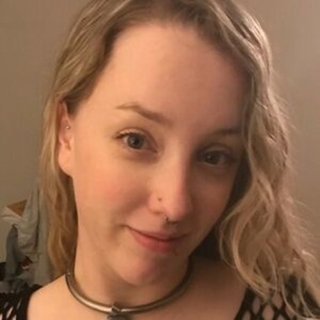 HotwifeAly model hd photo