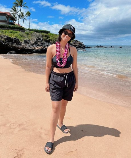 Lilly Singh perfect actress archive