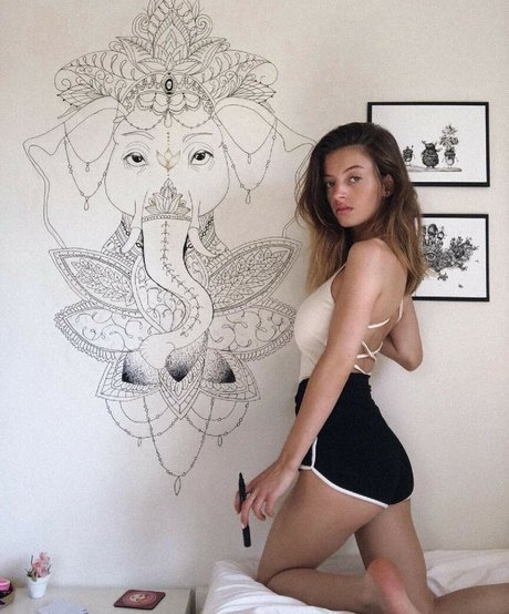 Noga Etin beautiful star image