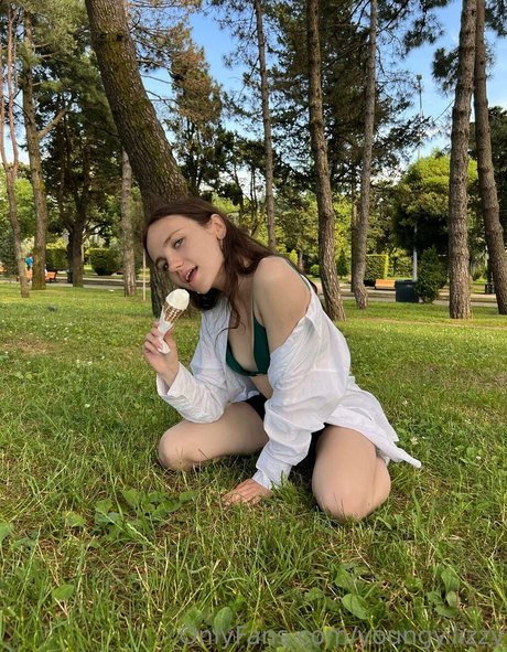 youngy lizzy hd model gallery