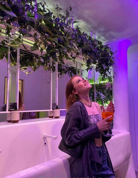 viva magenta model pornographic gallery