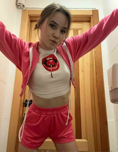 viva magenta porn actress img