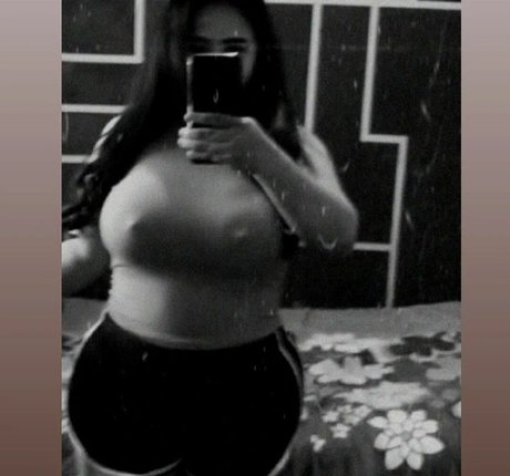 Alfi Ratu Melon model naked img