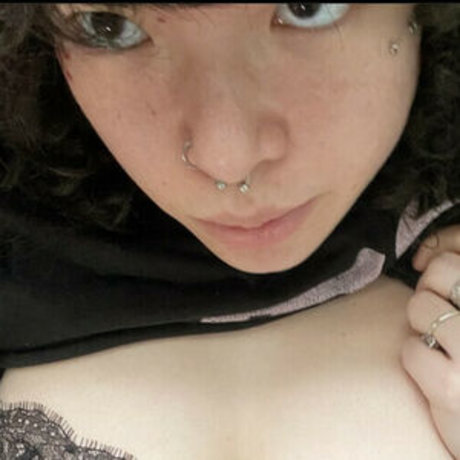 waifuDelilah star pics