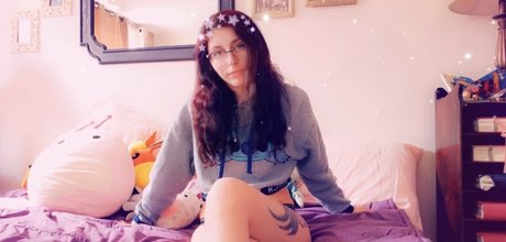 littleeevee66 beautiful pornstar image