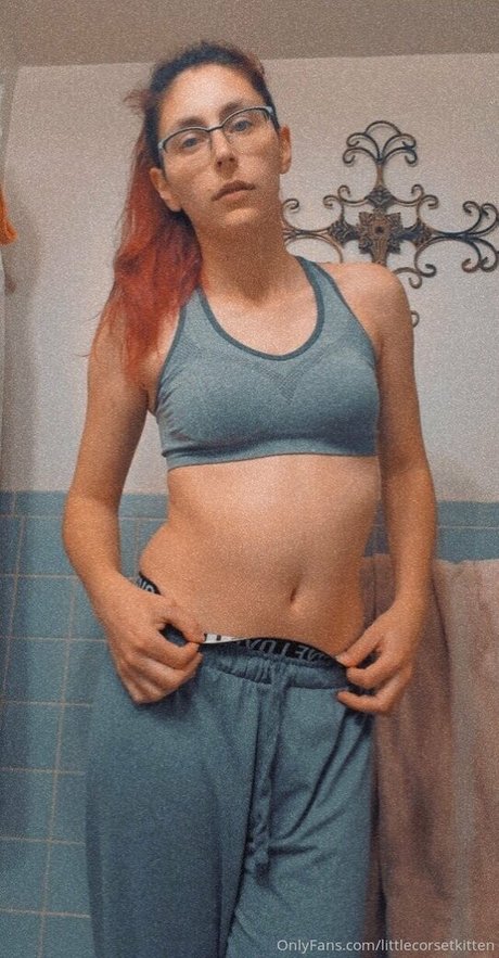 littleeevee66 beautiful actress image