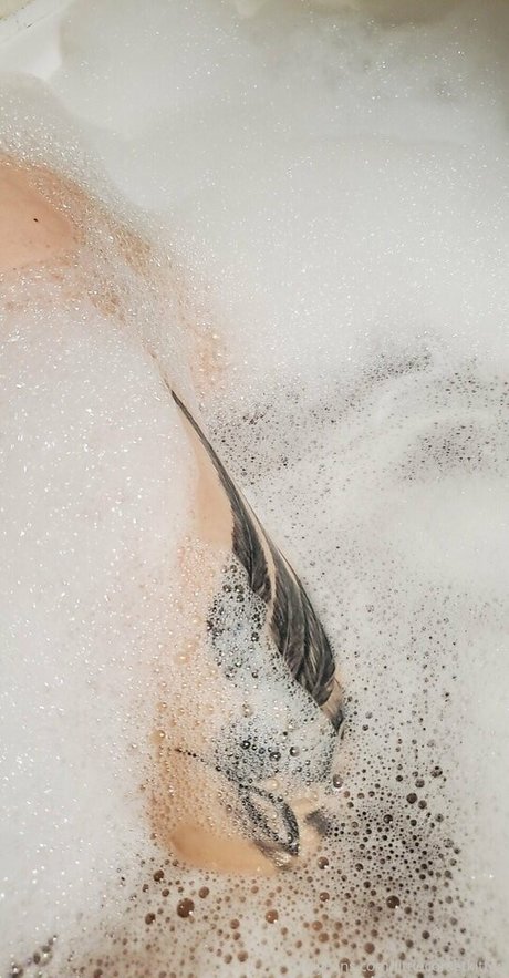 littleeevee66 nudes model photo