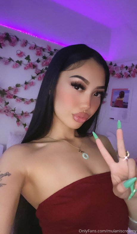 huge tits milf onlyfans adult pic