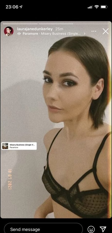 Laura Jane Dunkerley free pornstar photos