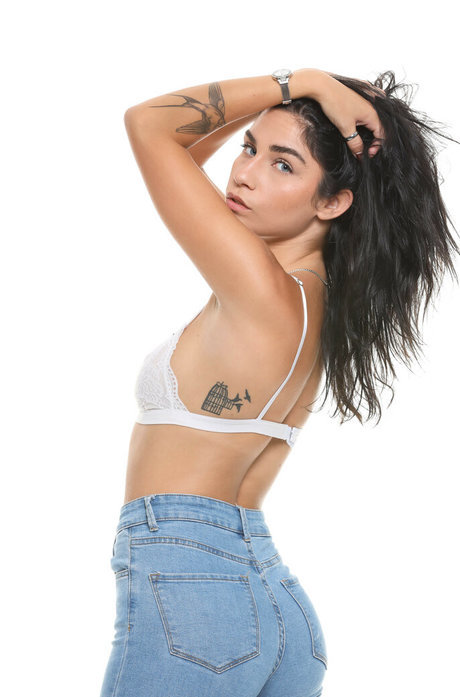 Adi Tal star perfect image