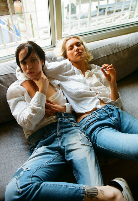 Anna April model exclusive image