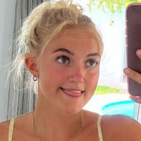 Kamilla Due porn model photo