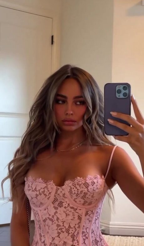 Adison Justis nice pornstar pic