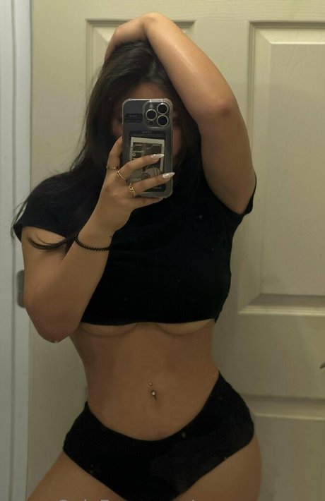 Ngan Nguyen model top galleries