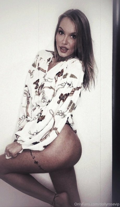 Dolly Rose star art picture