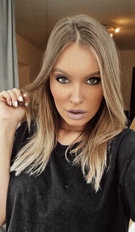 Dolly Rose nudes pornstar pics