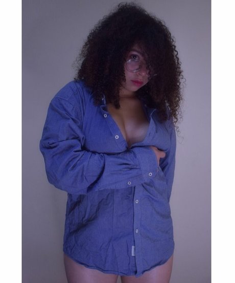 PoritaxD star nude photo