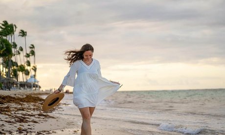 Felicia Hofner model exclusive pic