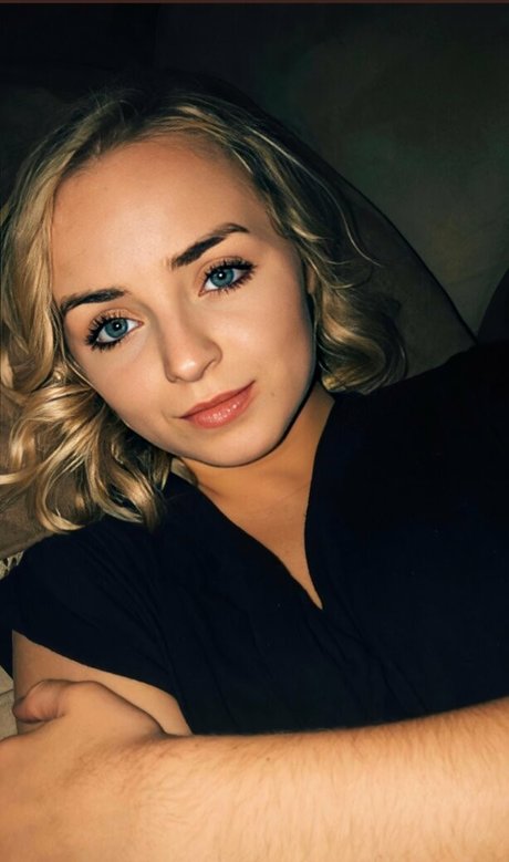 ashleywhitecams pornstar top galleries