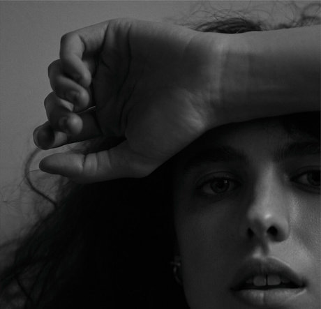 Margaret Qualley free model picture