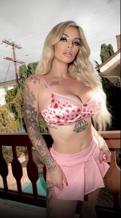 May Valentine sexy model images