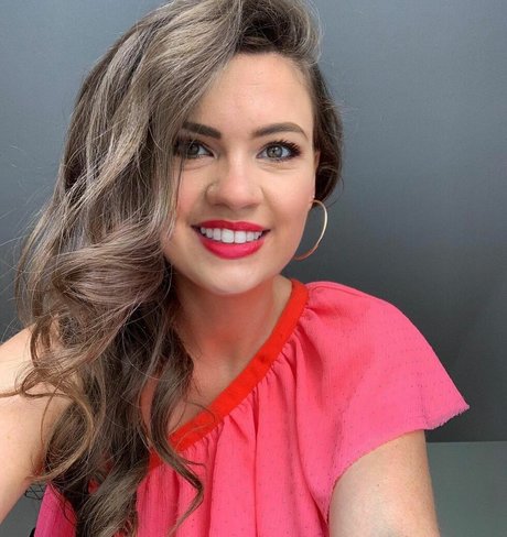 Local TV Presenters nudes star photo