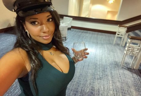 Local TV Presenters model best photo