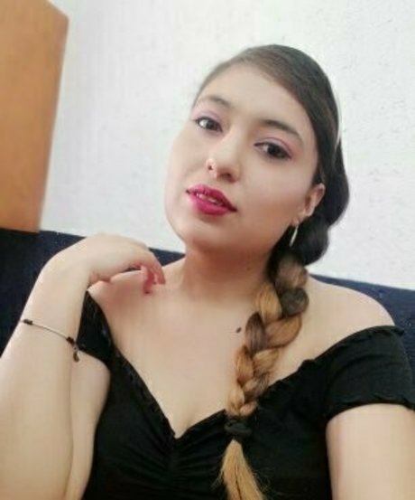 angelb n model beautiful pictures