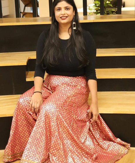 Tassels and Trails xxx model pic