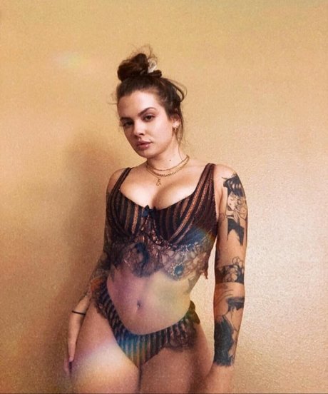 kelse ycap star hot pics