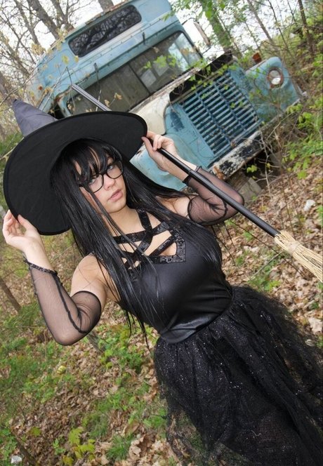 itsrumoonn pornstar beautiful archive