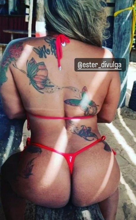 Esther Exhib hd model img