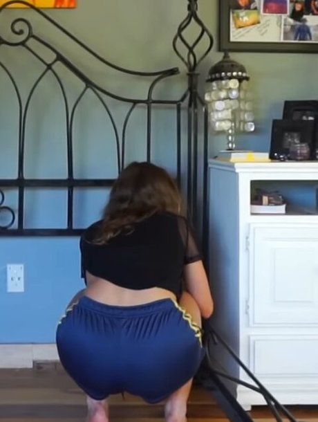 Brooke Bush erotic pornstar galleries