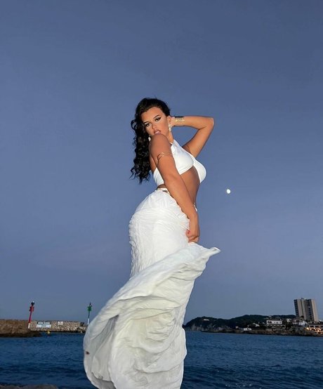 Isabella Evans art pornstar gallery