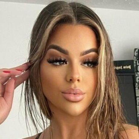 Brooke Taylor Lewis sex model pic