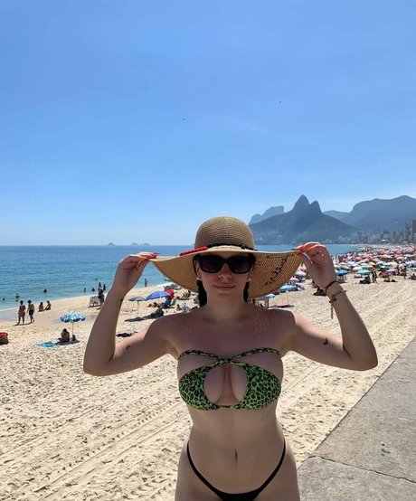 gcsmiss pornstar erotic photo