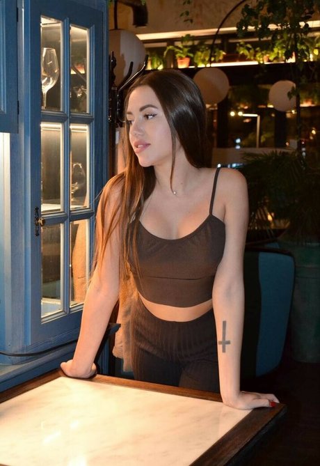 sofiasunny nudes model gallery