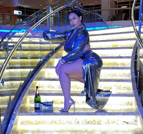 Tylea pretty star photo