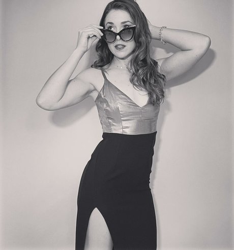 Gina Louise Phillips beautiful pornstar gallery