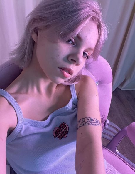 Soft Aura perfect actress photos