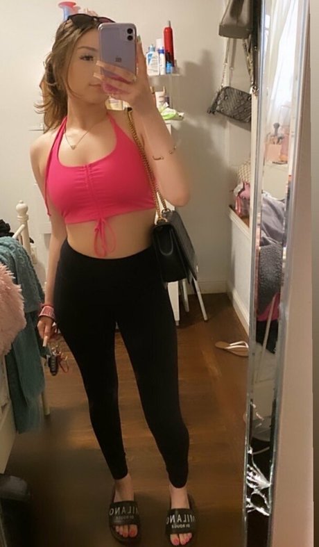 Thebratt0727 erotic actress images