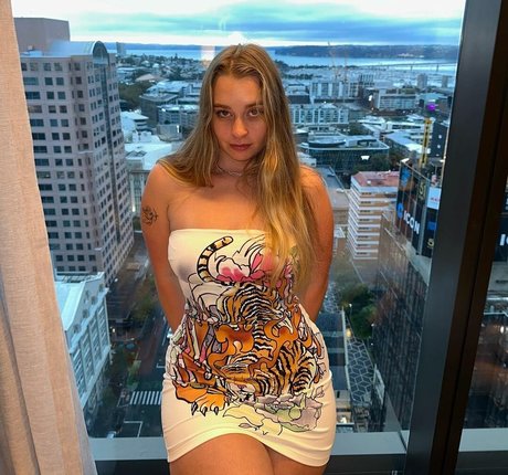 _madisonwright model nude photos