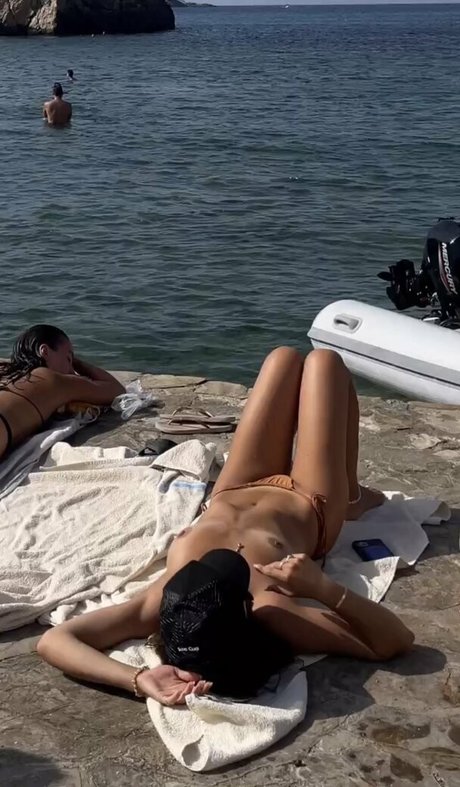 Sarah Kohan pornstar img