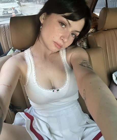 Willow Avalon pornstar nice pics