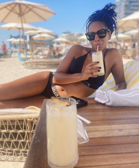 Lucy Hedges pornstar hot image