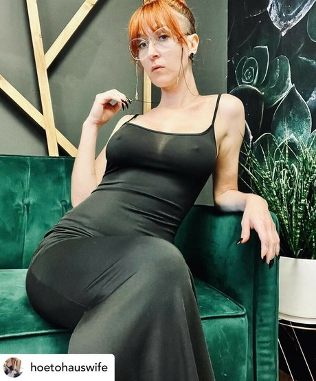 Hoetohauswife sexy model pic