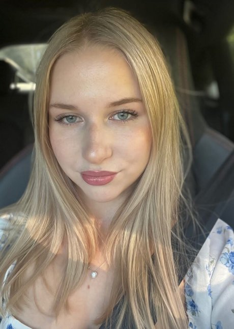 Carlottadre hot pornstar picture